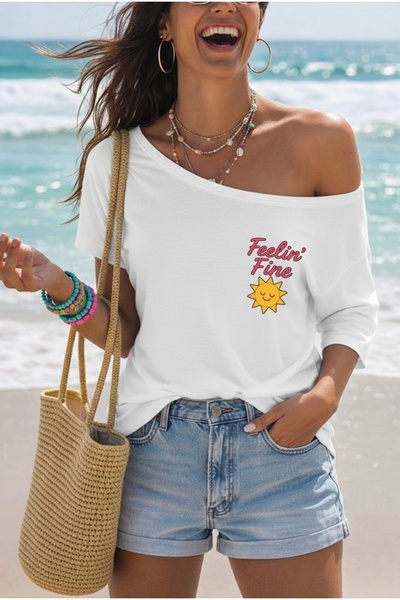 FUFLUNS تي شيرت نسائي ذو ياقة كاياك مطبوعة من FEELIN FINE