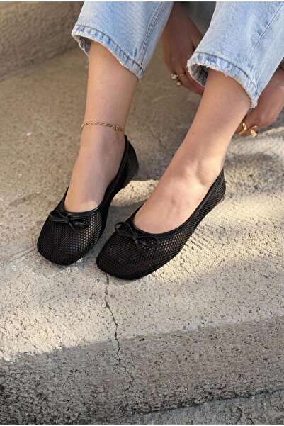 I Love Shoes Torina Women's Ballerina Black Mesh