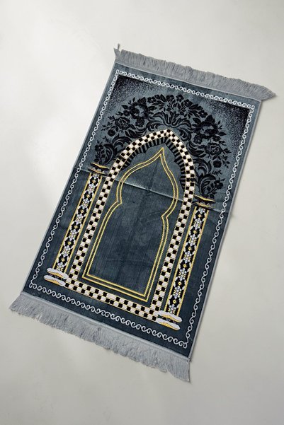 RAVZA HOME Altar Patterned Velvet Prayer Mat
