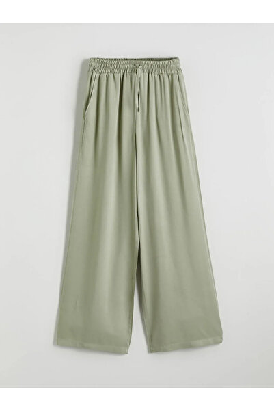 LC Waikiki Χακί γυναικείο παντελόνι με ελαστική μέση και φαρδιά μπατζάκια