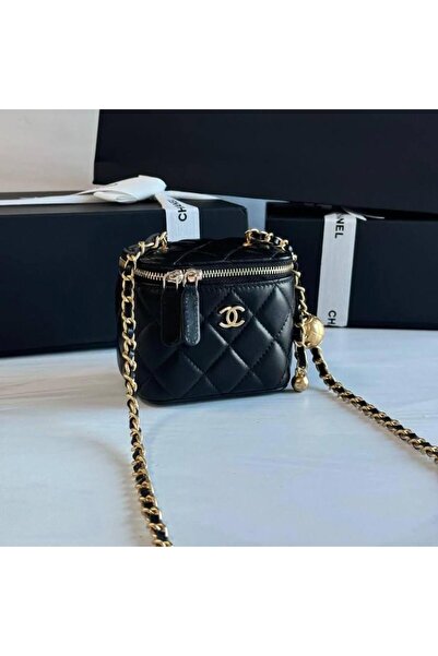 Chanél Black Leather Small Vanity Case Chain Shoulder Bag