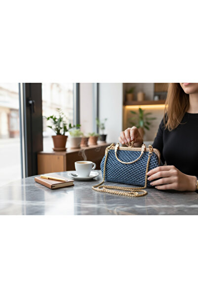 Store Handmade Women's Strap Bag