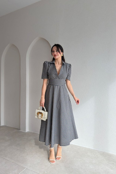 Sorridi Plaid Midi Belted Dress