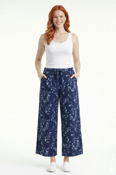 Neden Tekstil Women's Leaf Patterned Relaxed Cut Trousers