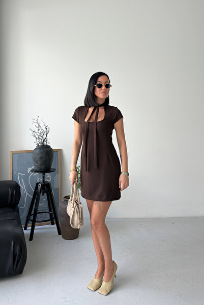 Sorridi Choker Collar Mini Trend Dress