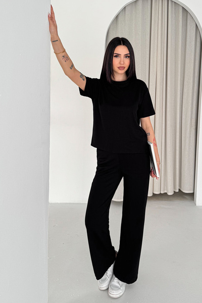 Noa&Noa طقم نسائي أساسي أسود مكون من قطعتين - تي شيرت كبير الحجم وبنطلون واسع...