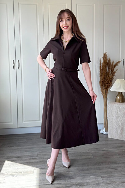 Dilay Gökoğlu Butik Κομψό μίντι φόρεμα σε καφέ απόχρωση με γιακά πουκάμισου, ...