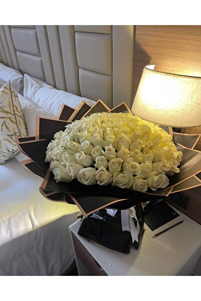 Crescent Flowers White Premium Rose 100 Bouquet
