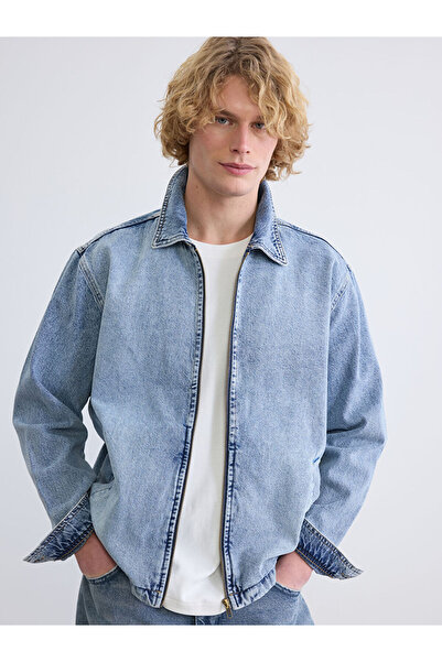 LC Waikiki جاكيت جينز رجالي مريح من إنديجو