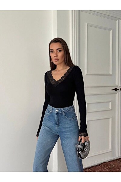 mylunessa Δαντελωτό κοντό μαύρο κορμάκι με λαιμόκοψη V από λύκρα