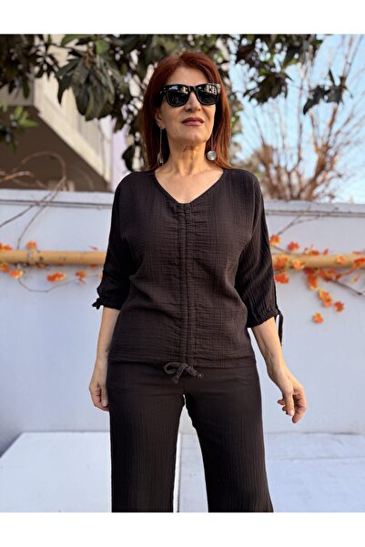 DenizEge Μπλούζα μουσελίνας με σούρες μπροστά και στα μανίκια, μαύρη