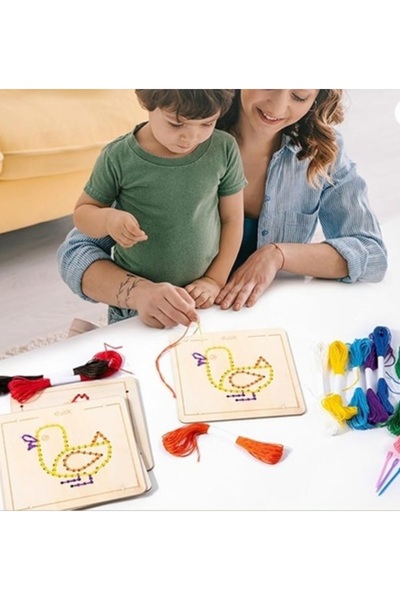 OEM Wooden Sewing Set with 4 Animal Patterns, Round Plastic Sewing Needles, W...