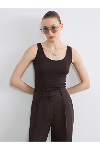 LC Waikiki LCW EVERYDAY Καφέ Γυναικείο Αθλητικό Τοπ με λαιμόκοψη U