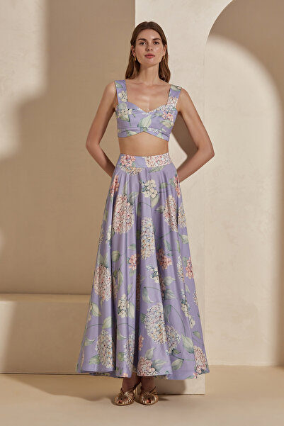 Dahlia Bianca مونيك إيتكيت