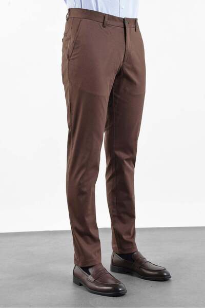 İmza بنطلون تشينو قطني بني اللون بجيب جانبي وقصة مريحة 1003260172