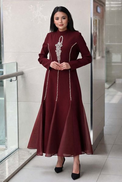 White Corner Straight Cut Crystal Stone Embroidered Evening Dress