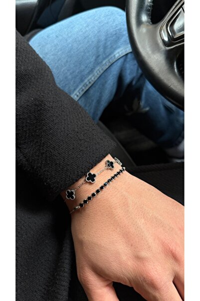 ADENNA JEWELRY Siyah Yonca Detaylı Çelik Bileklik (Görsel kombin içindir.Sade...