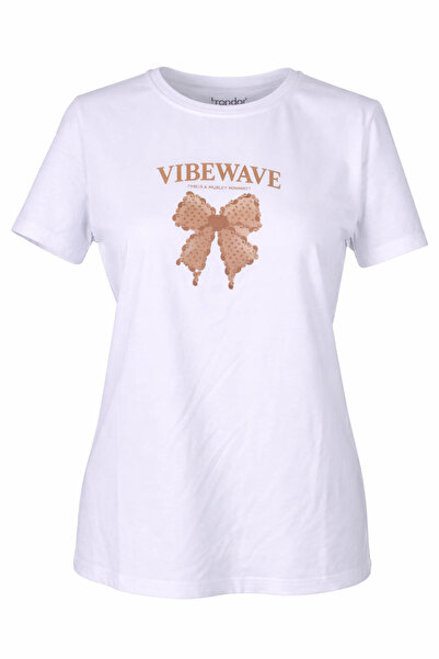 trender تي شيرت نسائي أبيض مطبوع بشريط 26YL71595005