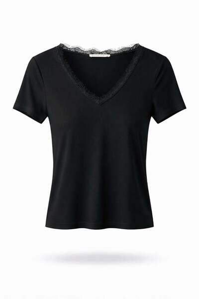 5in1Canpolat Μαύρο μπλουζάκι με δαντέλα και λαιμόκοψη V
