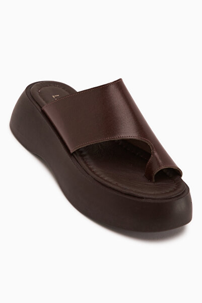 Limoya Carol Genuine Leather Brown Flip Flops for Women