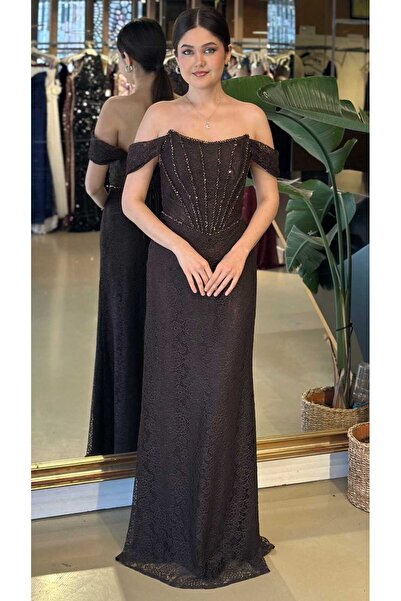 Abiyeniall Kahverengi Madonna Yaka Sırt Dekolteli Düz Kesim Dantel Uzun Abiye...