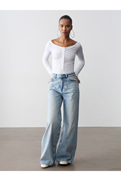 Dilvin 32661 Button Detailed Bodysuit-White