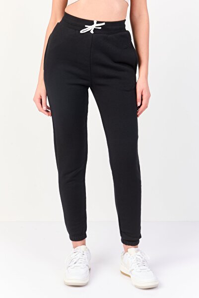 Reebok Women Sportswear Fit Embroidered Logo Outdoor Sweatpants, Black
