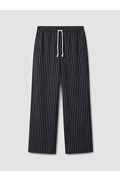 LC Waikiki Γυναικείο παντελόνι σε μπλε ναυτικό χρώμα με ρίγες από μείγμα λινώ...