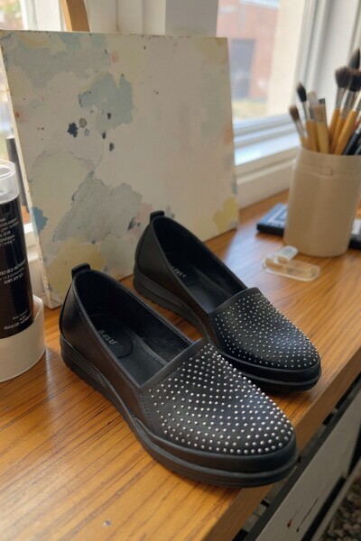 enoch Genuine Leather Intensely Stone Embroidered Orthopedic Comfort Ballerinas