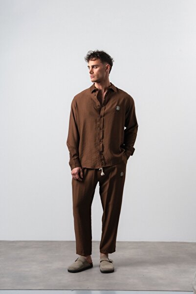 Respire طقم قميص وبنطلون رجالي من الكتان مقاس كبير باللون البني