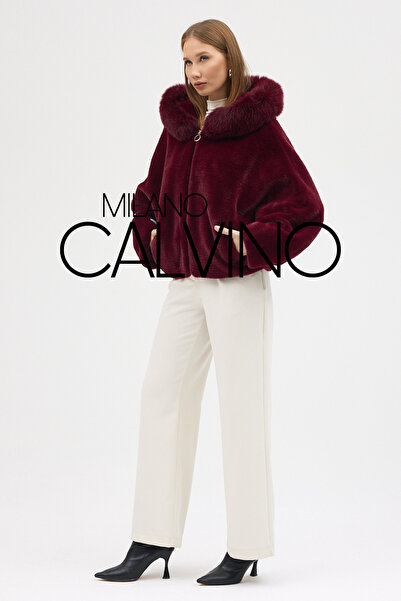 Milano Calvino معطف بقلنسوة من الفرو باللون العنابي