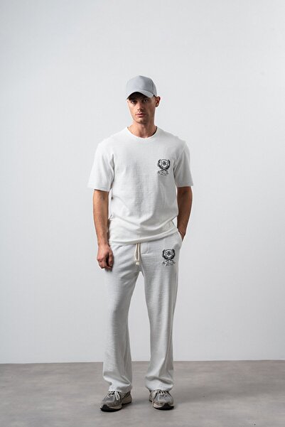 Respire طقم تي شيرت وبنطلون FFB للرجال بخياطة متقنة، لون إكرو