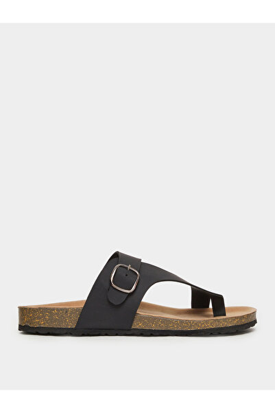 Styli Black Toe-Post Buckle Sandals