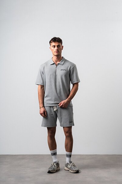 Respire طقم شورت تي شيرت رجالي 2FLYY مطبوع بنصف سحاب وقصة عادية باللون الرمادي