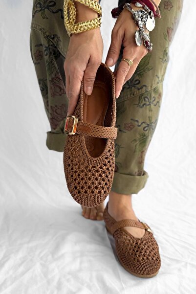 Shoebutik Papuci de damă din paie cu detaliu bandă maro Sunder
