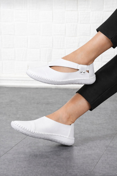 STOCON Жіноче біле повсякденне комфортне взуття Lourenza STC1289