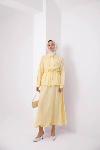 VOICTEC Premium Quality Strawberry Fabric Skirt Blouse Set