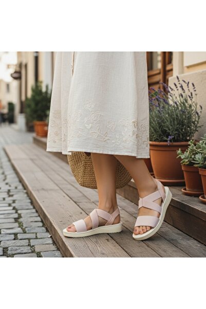 OEM Women's sandals with low soles, textured and modern design, versatile mod...