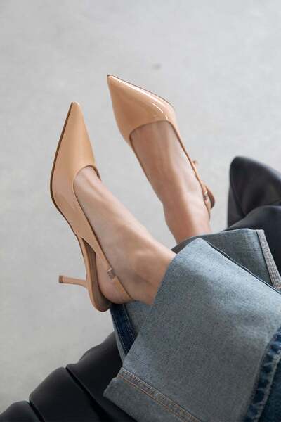 STRASWANS Pantofi de damă Raye din piele lăcuită cu toc, culoare cafenie