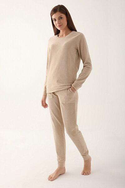 Arnetta Women's Cream 2-Piece Set