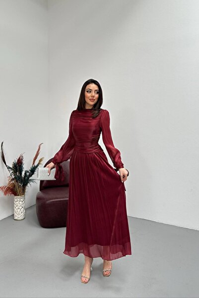 Lady Pixie Рокля с набрани детайли и маншети