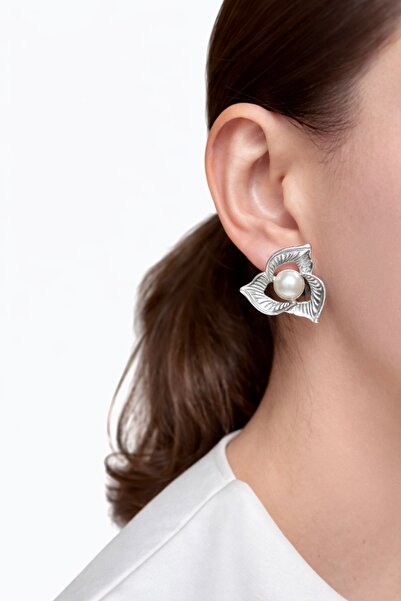 rilora Stylish Pearl Detailed Design Earrings