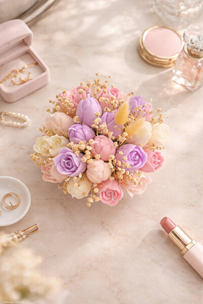 İB CANDLE&DECOR LALE SOYA MUM BUKETİ