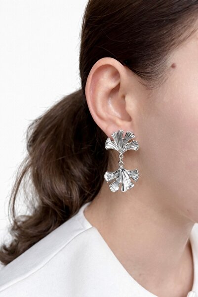 rilora Ginkgo Tassel Leaf Earrings