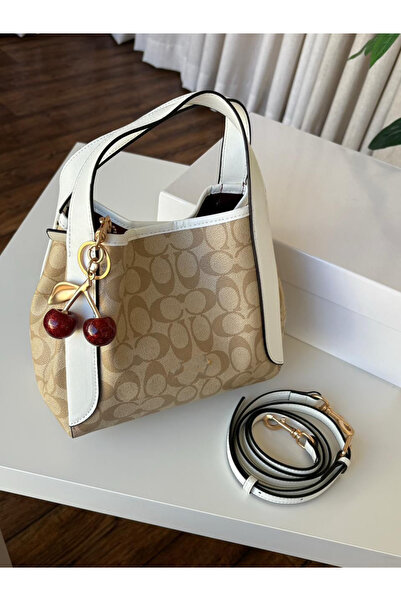 GENERAL حقيبة نسائية– مع ميدالية كرزة أنيقة