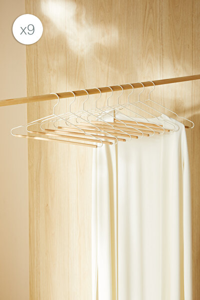 Ocean Home Textile Σετ 9 τεμαχίων Μεταλλικές κρεμάστρες ρούχων σε χρώμα εκρού...