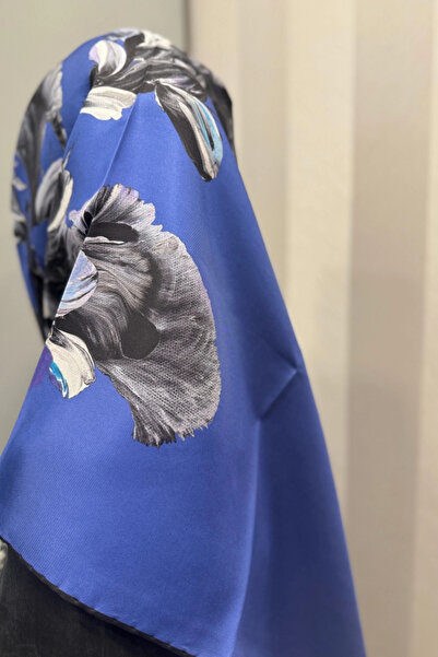 Maisa Hale Ti̇vi̇l Silk Scarf 90*90 cm - Saks