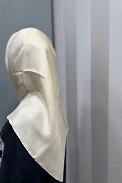 Maisa Hale Ti̇vi̇l Silk Scarf 90*90 cm - Cream