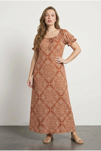 Stil Diva Rochie lungă cu guler pătrat, mărime mare, cu mâneci cu volane și d...