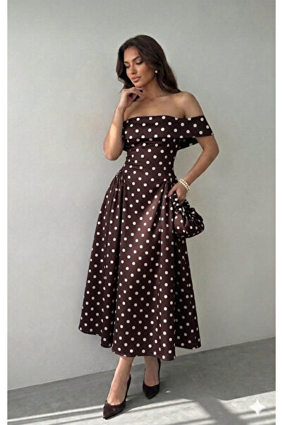 qeteen Polka Dot Carmen Collar Maxi Dress